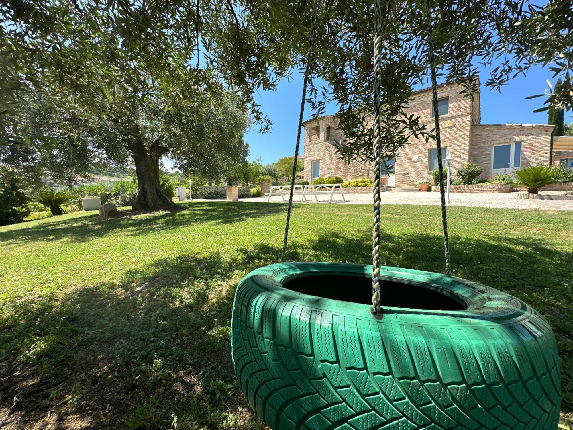 Agriturismo Case Al Sole Loreto Exteriér fotografie